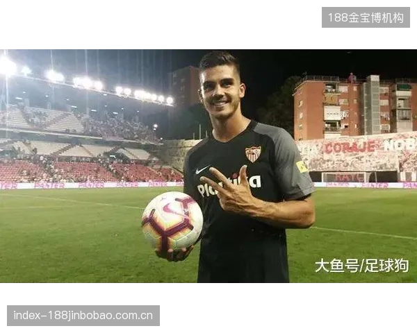 前锋奥尔万的门前嗅觉得到VAR肯定，其合理的身体对抗展现了中锋的战术价值。
